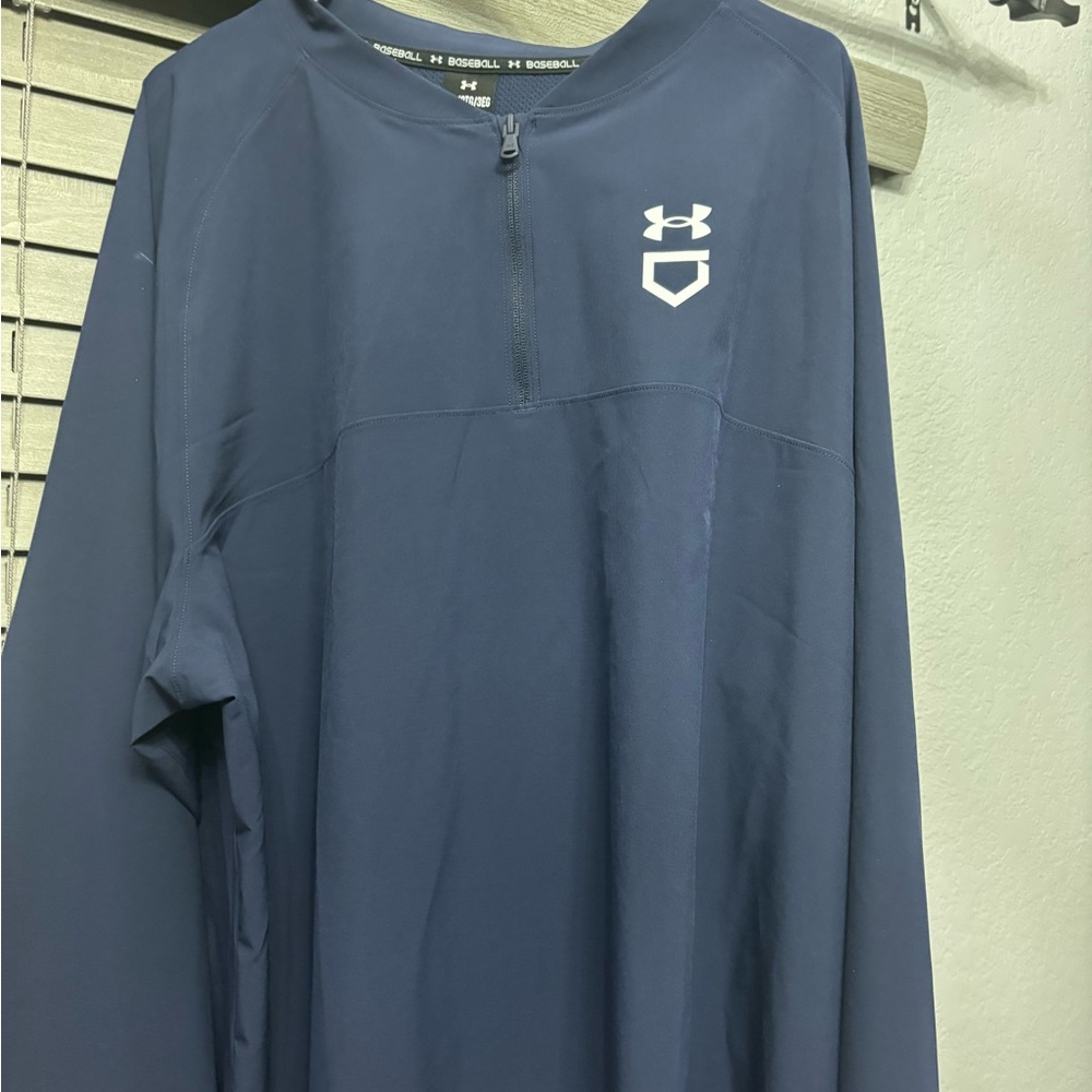Under Armour Men's Navy Shirt